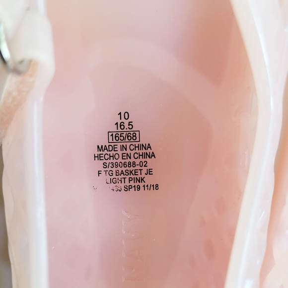 Old Navy Jelly Basket Weave Light Pink Shoes, 10T - Picture 8 of 8